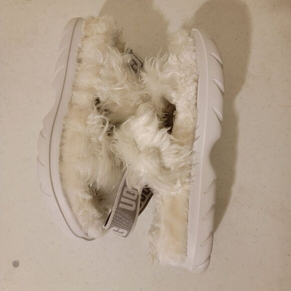 UGG Fluff Sugar Sandals - Picture 3 of 6